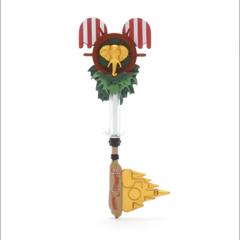 11/12  Series Mickey Mouse: The Main Attraction Collectible Key
